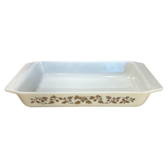 Vintage 60's Golden Acorn Pyrex Space Saver 1 1/4 Quart Rectangular Dish - Picture 1 of 8
